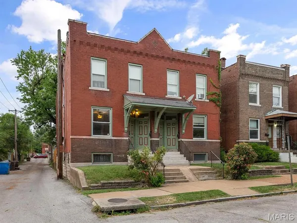 $319,900 | 3343 Virginia Avenue, St. Louis, MO 63118