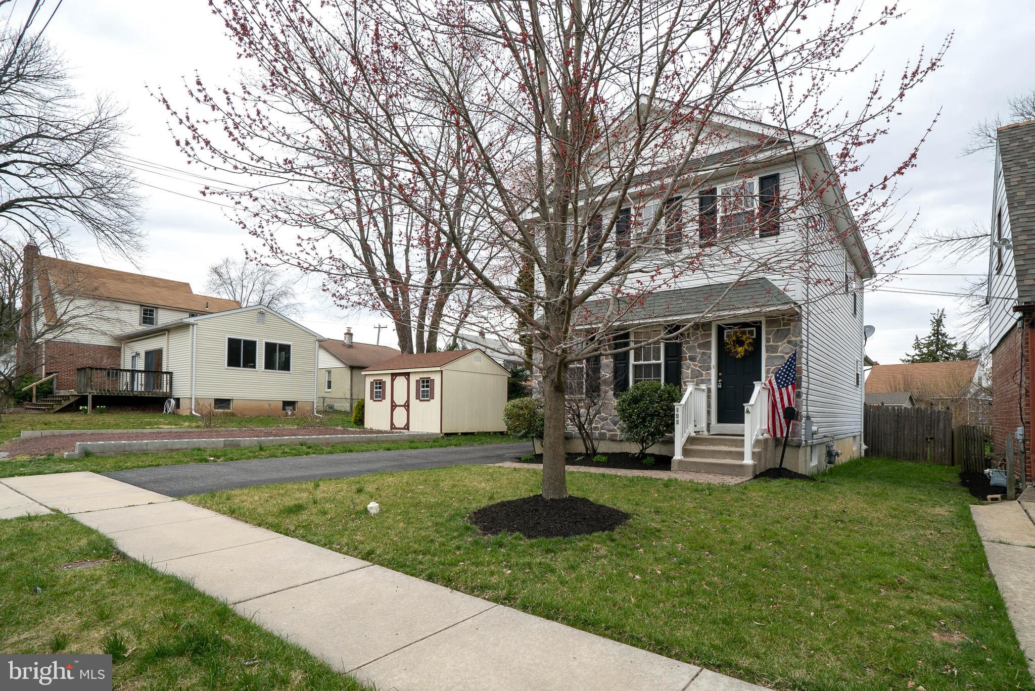 140 Roberts Road Aston, PA 19014 - Photo 3 of 35 Exterior Side