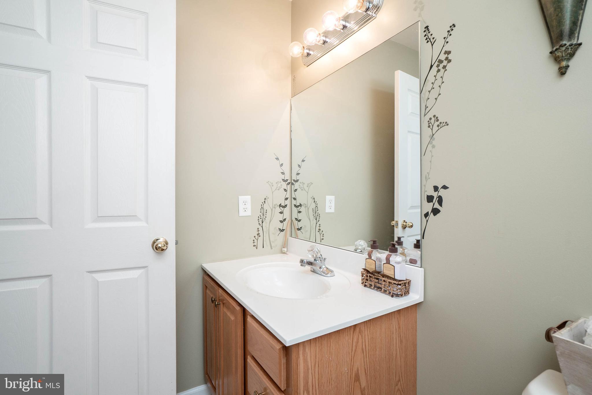 140 Roberts Road Aston, PA 19014 - Photo 29 of 35 Bathroom
