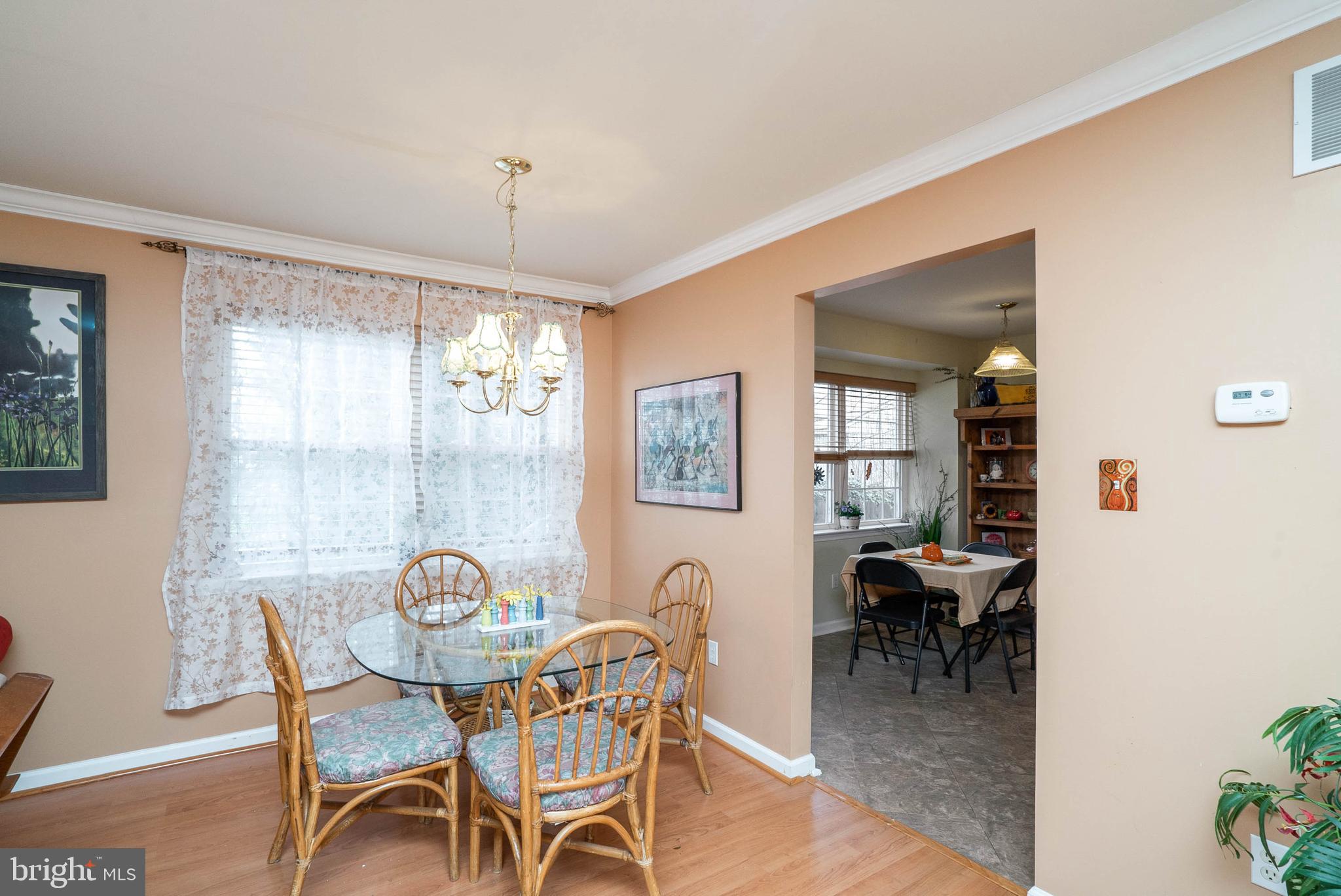 140 Roberts Road Aston, PA 19014 - Photo 8 of 35 Dining Area