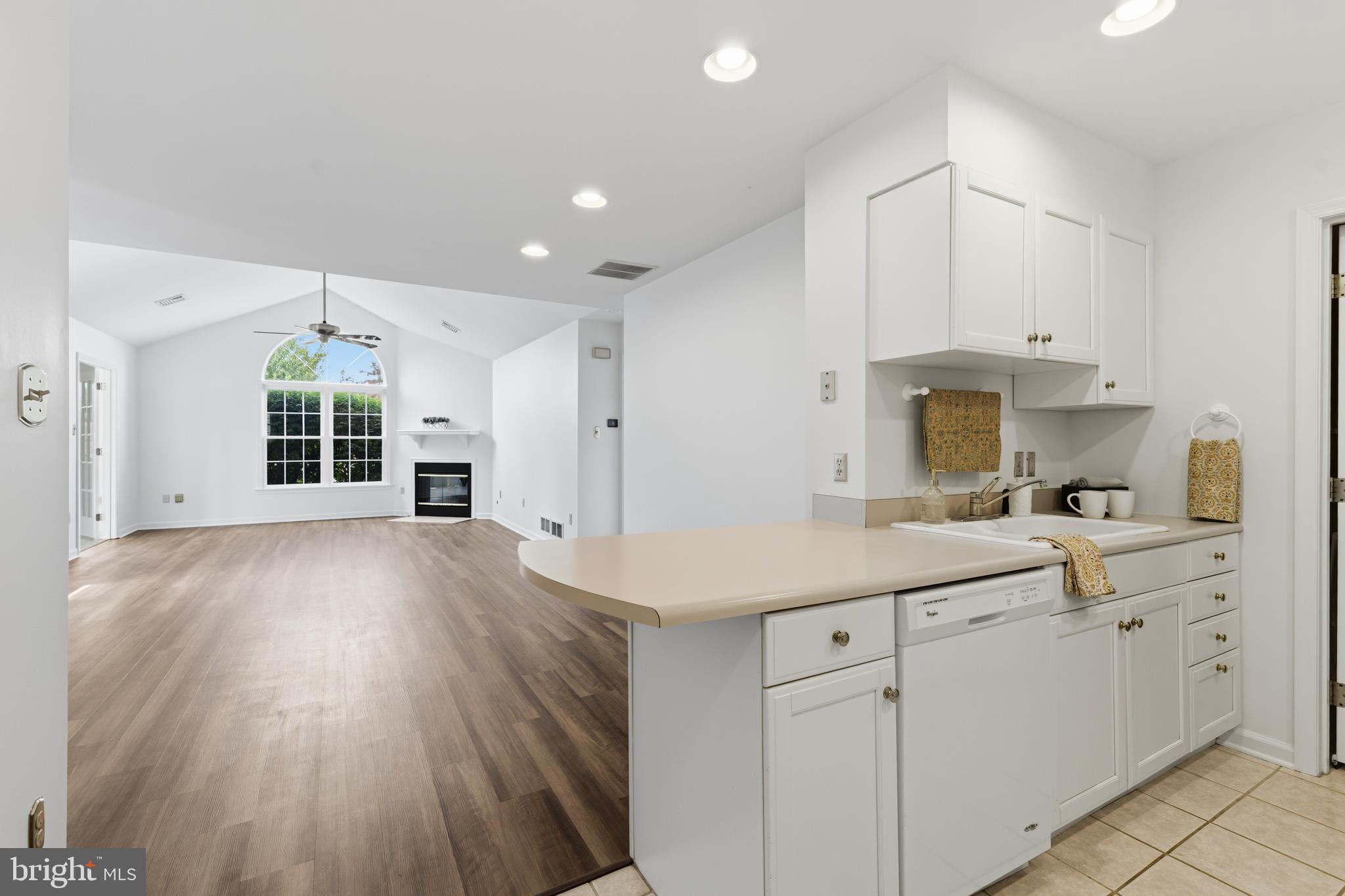 3301 Shellers Bend, Unit 941 State College, PA 16801 - Photo 14 of 29