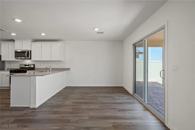 $482,900 | 6746 Magnolia River Avenue, Las Vegas, NV 89156