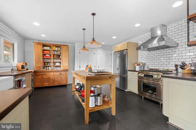 $1,600,000 | 23869 New Land Drive, St. Michaels, MD 21663