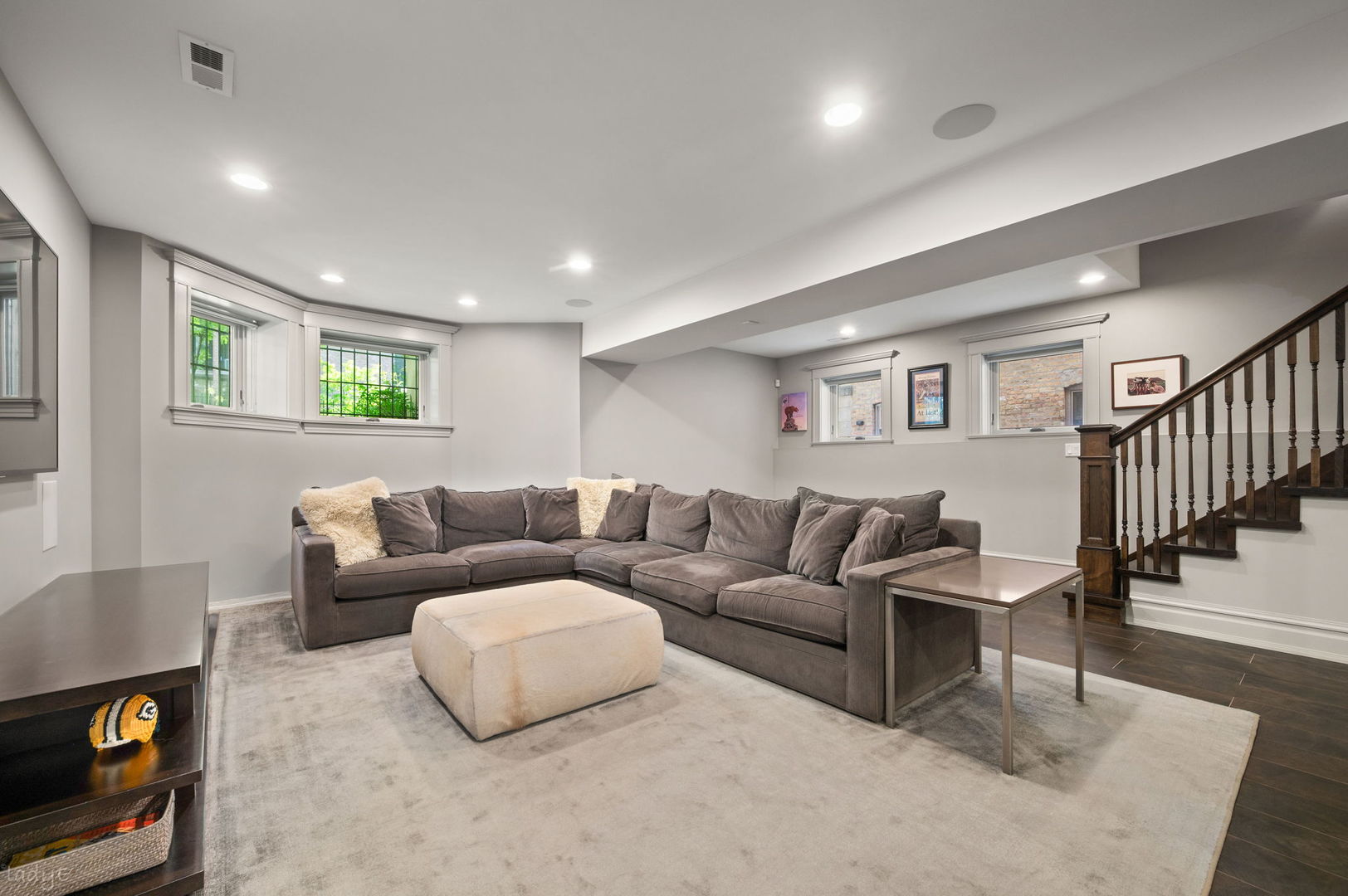 652 West Sheridan Road Chicago, IL 60613 - Photo 43 of 60