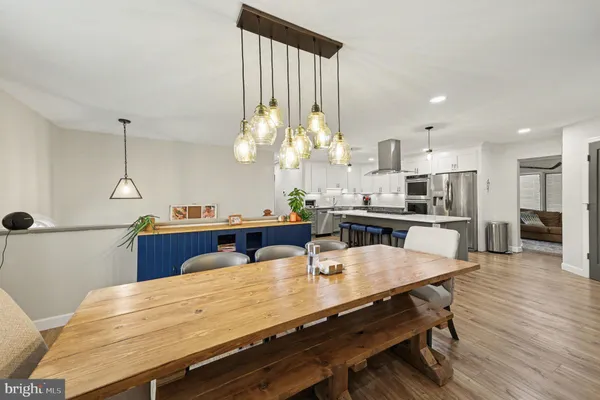 $839,000 | 6208 Redwood Lane, Alexandria, VA 22310