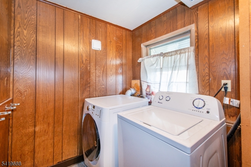 127 Horseneck Road Fairfield, NJ 07004 - Photo 27 of 34