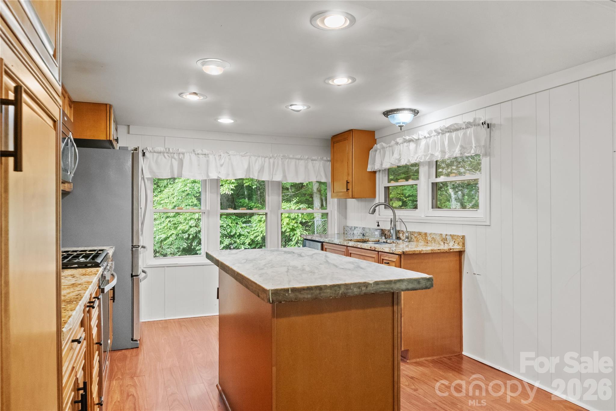 454 Hummingbird Lane Franklin, NC 28734 - Photo 9 of 48