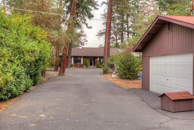 2026 Lampman Road Gold Hill, OR 97525 - Photo 1 of 35 Primary Photo