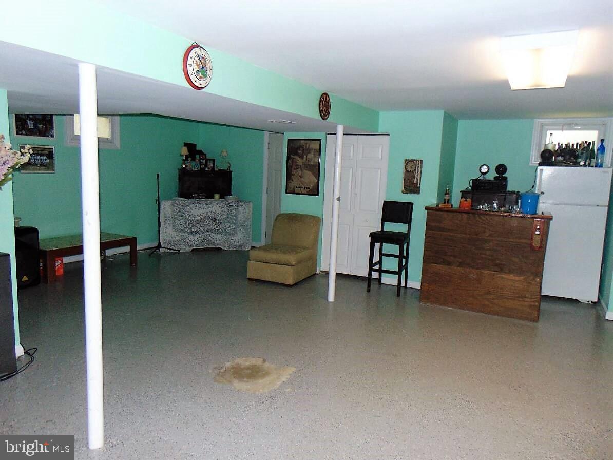 1920 Ridgeville Road Edgewater, MD 21037 - Photo 14 of 20 LL Rec Room