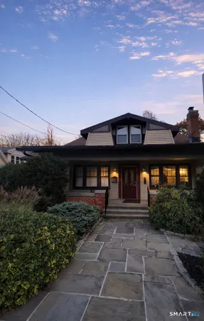 $2,100 | 466 Derby Avenue, West Haven, CT 06516