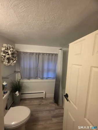 $2,100 | 466 Derby Avenue, West Haven, CT 06516