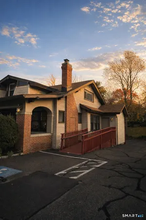 $2,100 | 466 Derby Avenue, West Haven, CT 06516