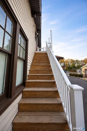 $2,100 | 466 Derby Avenue, West Haven, CT 06516