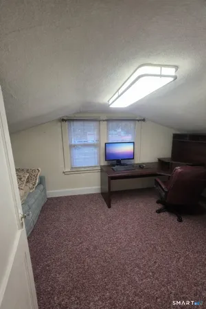 $2,100 | 466 Derby Avenue, West Haven, CT 06516