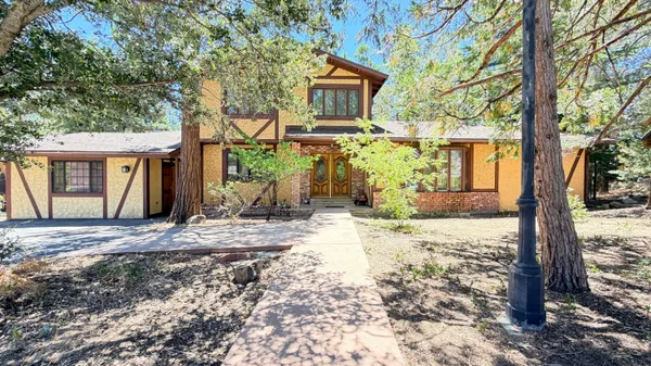 $2,700 | 54061 Linger Lane, Idyllwild, CA 92549