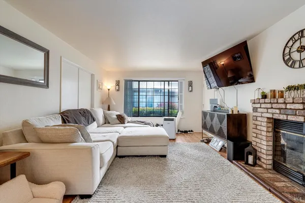 $750,000 | 2038 Terry Road, Santa Rosa, CA 95403