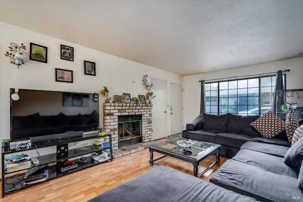 $750,000 | 2038 Terry Road, Santa Rosa, CA 95403