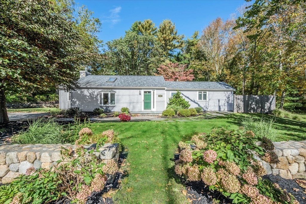 59 Marion Road Rochester, MA 02770 - Photo 1 of 28