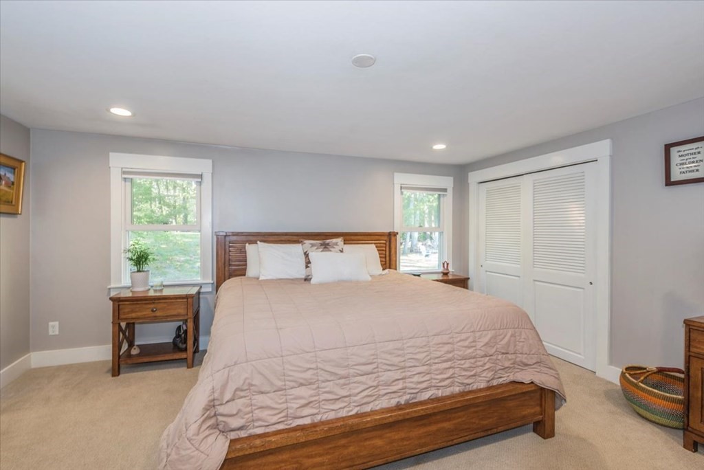 59 Marion Road Rochester, MA 02770 - Photo 16 of 28