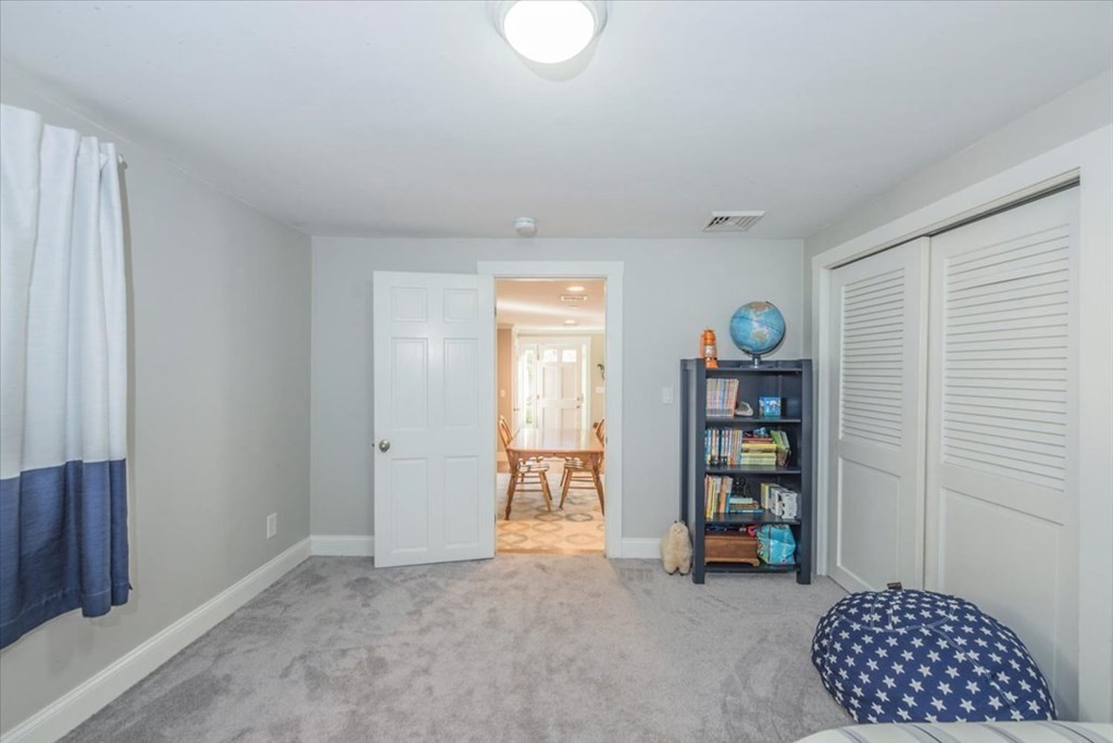 59 Marion Road Rochester, MA 02770 - Photo 20 of 28