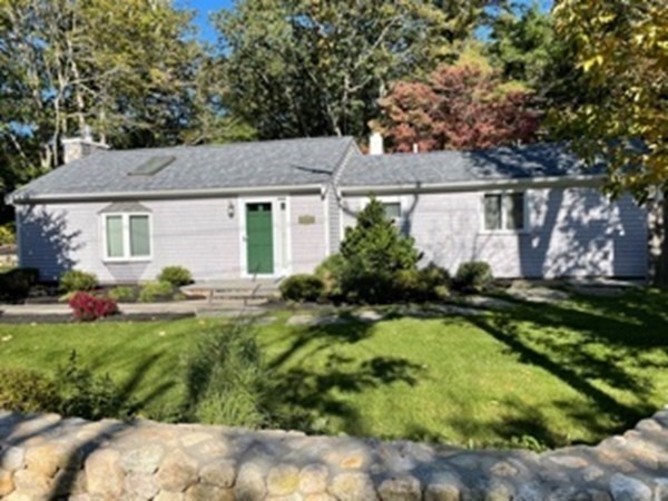 59 Marion Road Rochester, MA 02770 - Photo 2 of 28