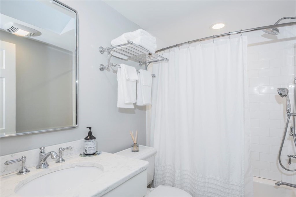 59 Marion Road Rochester, MA 02770 - Photo 21 of 28