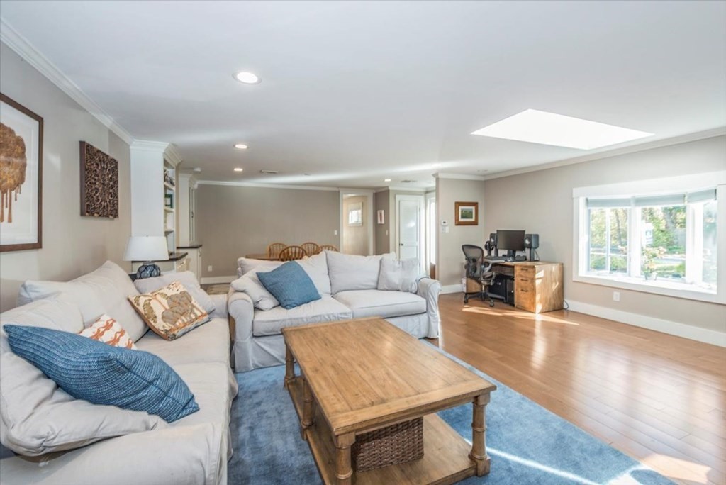 59 Marion Road Rochester, MA 02770 - Photo 6 of 28