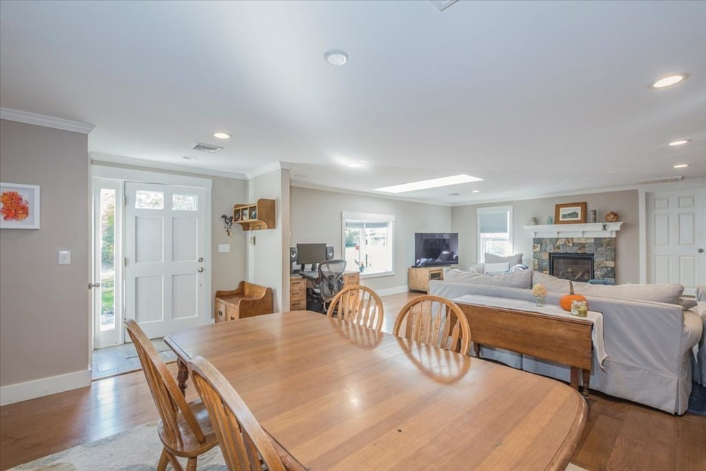 59 Marion Road Rochester, MA 02770 - Photo 9 of 28