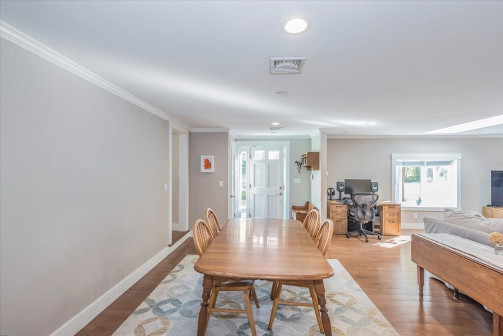 59 Marion Road Rochester, MA 02770 - Photo 10 of 28