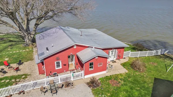 $1,225,000 | 9405 East Southshore Drive, Unionville, IN 47468