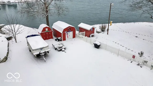 $1,350,000 | 9405 East Southshore Drive, Unionville, IN 47468