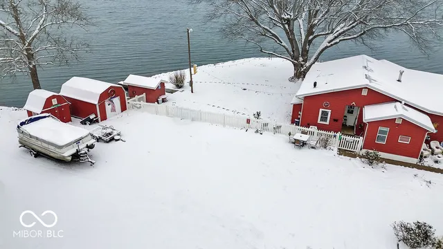 $1,350,000 | 9405 East Southshore Drive, Unionville, IN 47468