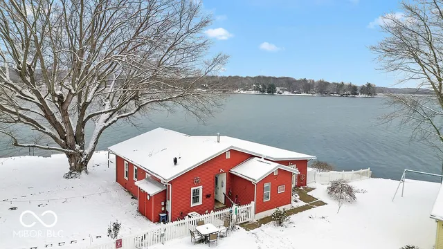 $1,350,000 | 9405 East Southshore Drive, Unionville, IN 47468