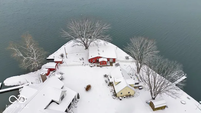 $1,350,000 | 9405 East Southshore Drive, Unionville, IN 47468