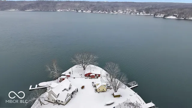 $1,350,000 | 9405 East Southshore Drive, Unionville, IN 47468