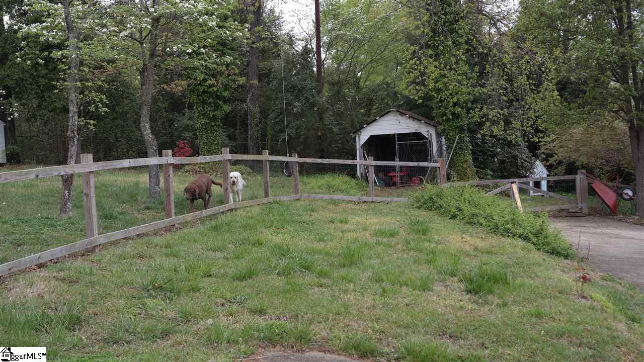 219 St Mark Road Taylors, SC 29687 - Photo 4 of 22 Gallery Image 4