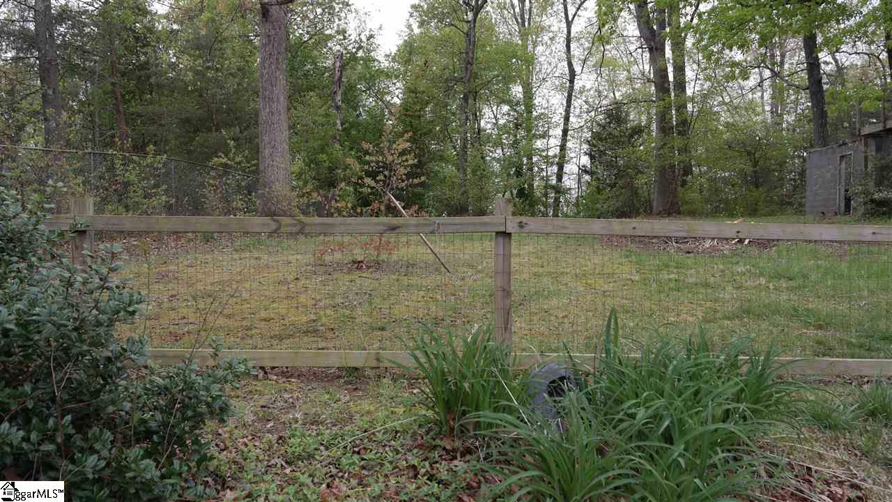 219 St Mark Road Taylors, SC 29687 - Photo 5 of 22 Gallery Image 5