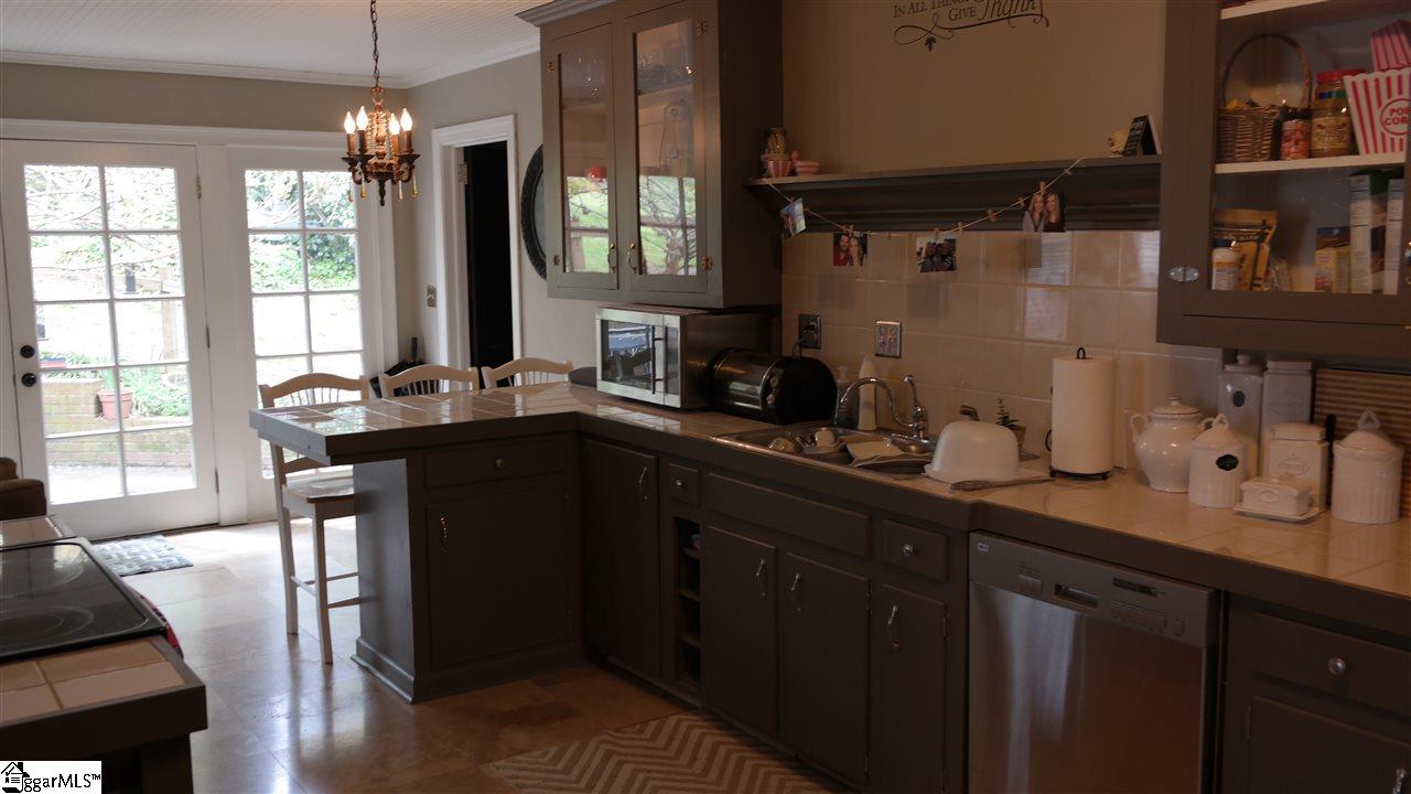 219 St Mark Road Taylors, SC 29687 - Photo 9 of 22 Gallery Image 9