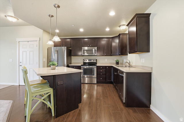281 650 North, Unit B Centerville, UT 84014 - Photo 9 of 53