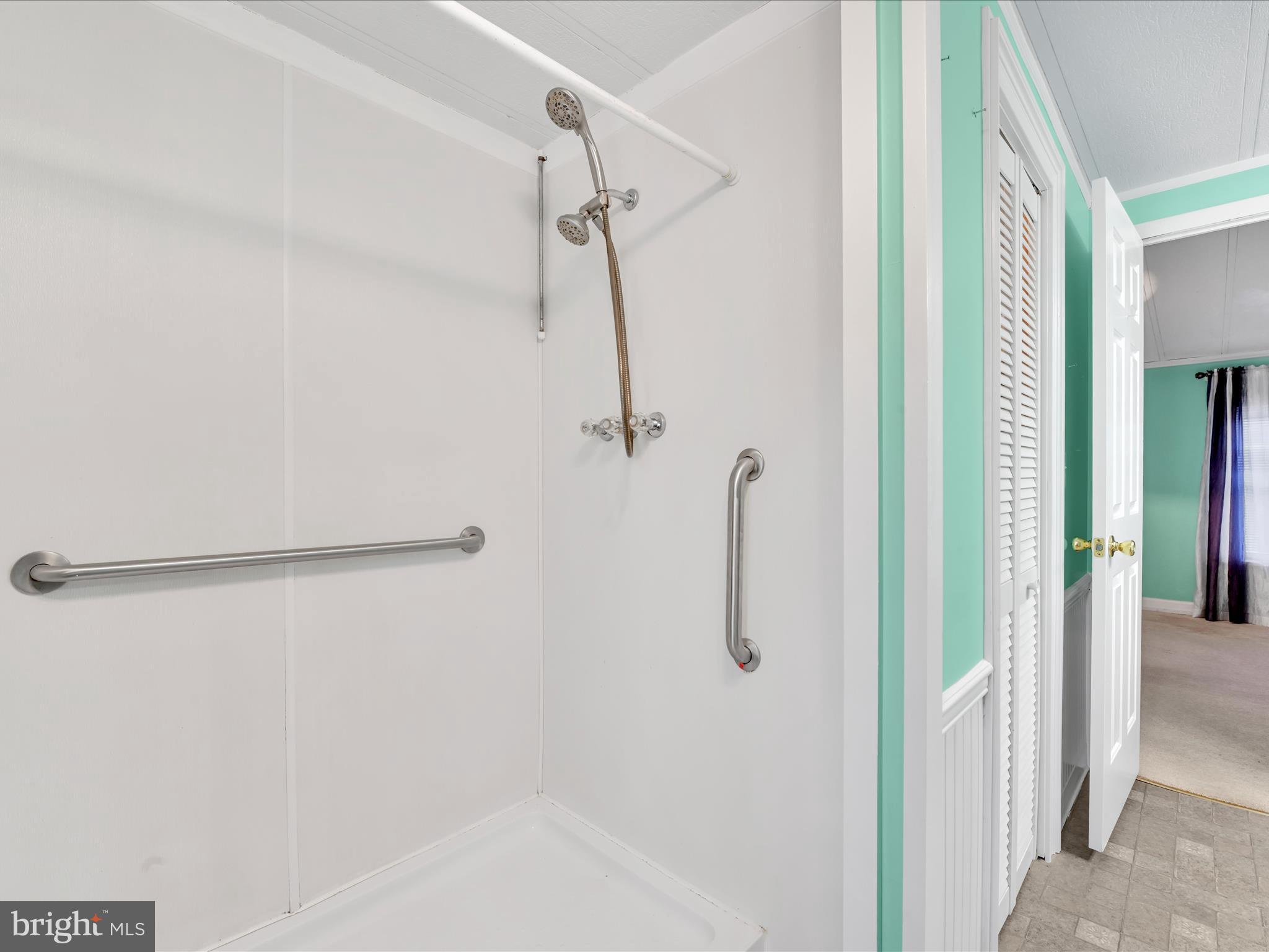 155 Northcrest Acres Lebanon, PA 17046 - Photo 17 of 27 Primary Bathroom