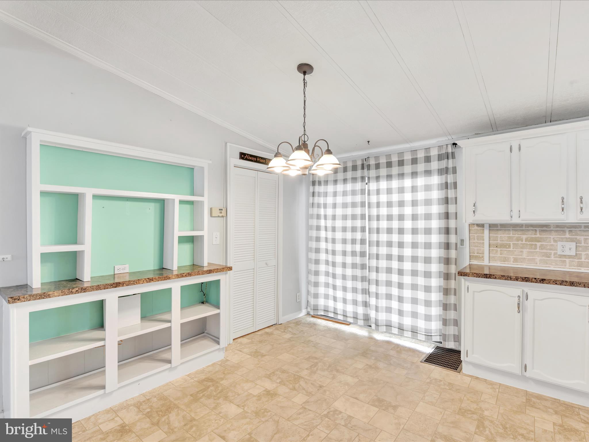 155 Northcrest Acres Lebanon, PA 17046 - Photo 9 of 27 Dining Area