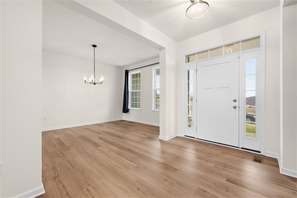 129 Fox Water Trail Beaver, PA 15009 - Photo 5 of 49