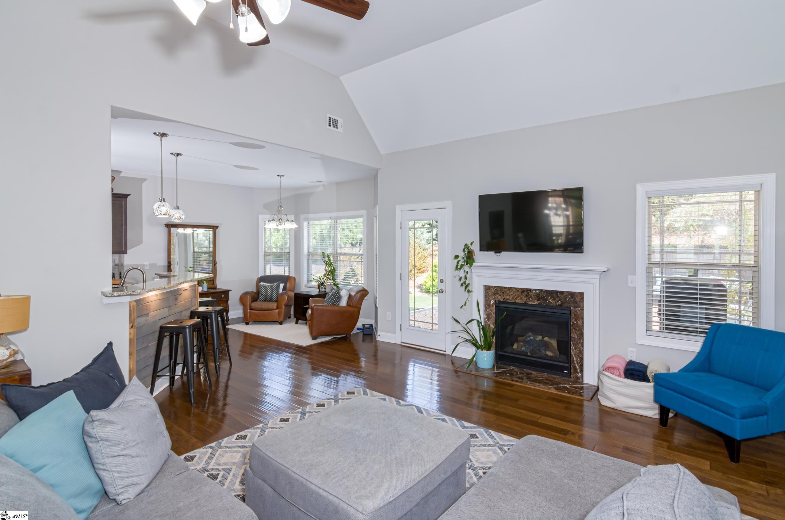 116 Siena Drive Anderson, SC 29621 - Photo 3 of 36