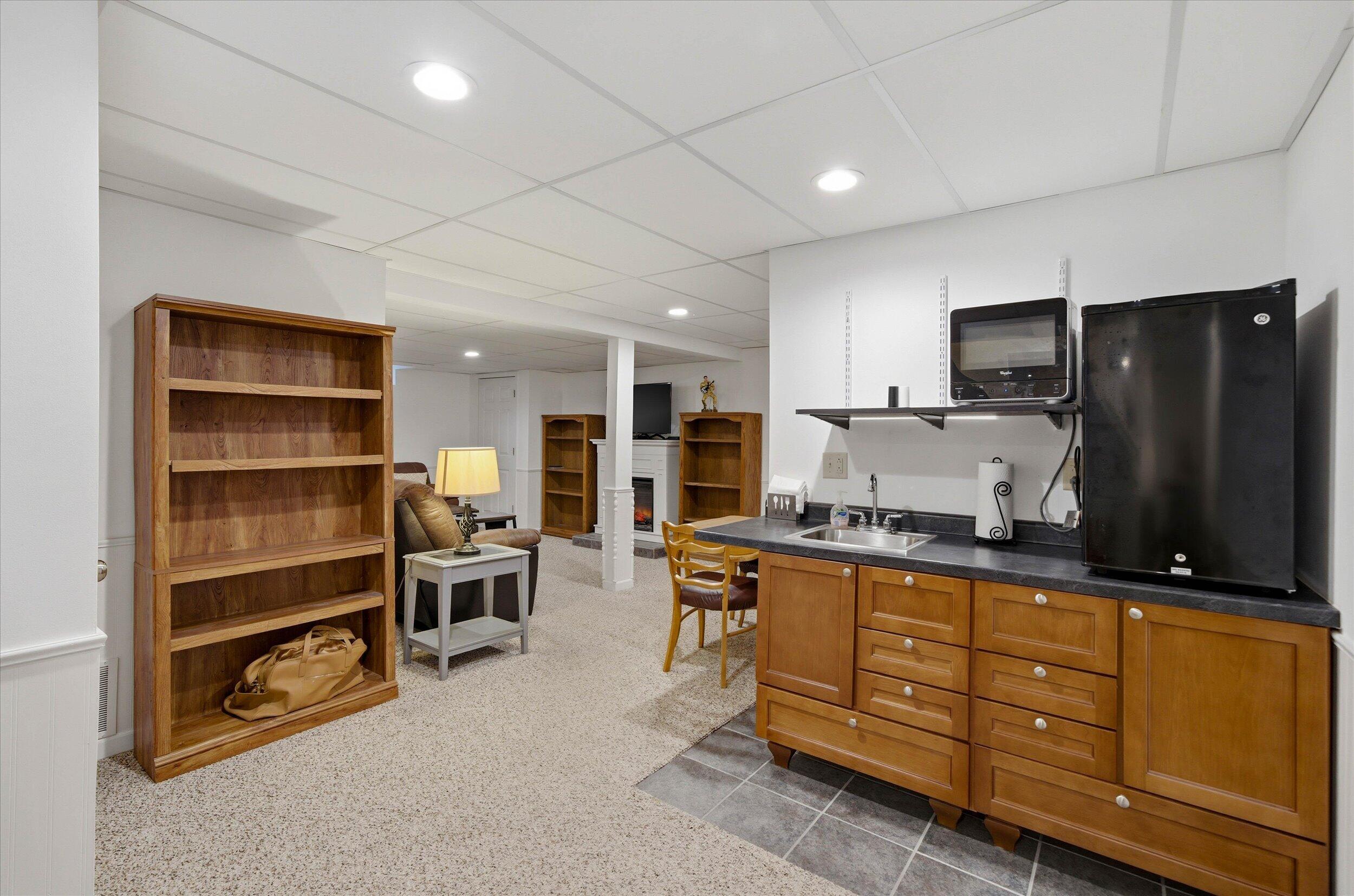 835 Suhrke Road Plymouth, WI 53073 - Photo 40 of 55 36-Wet Bar