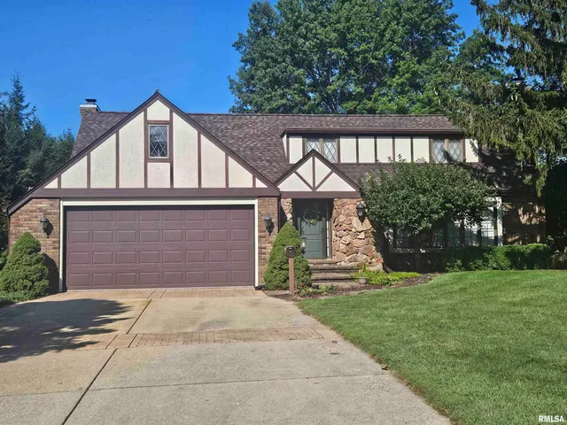 $305,000 | 909 South Spring Street, Geneseo, IL 61254