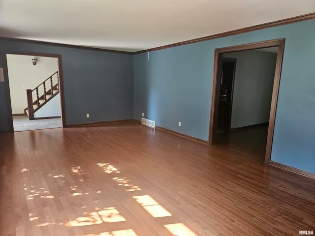 $305,000 | 909 South Spring Street, Geneseo, IL 61254