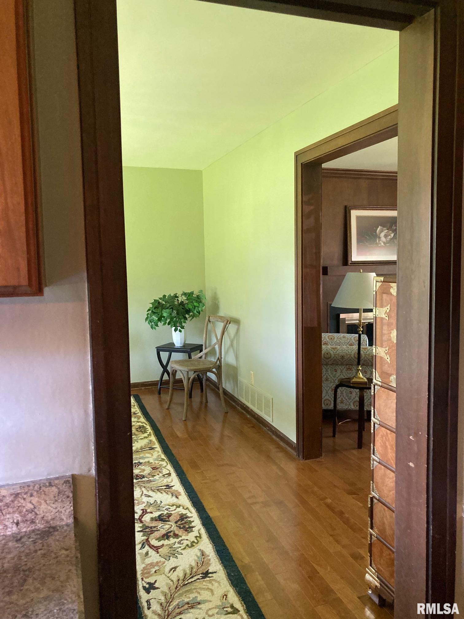 909 South Spring Street Geneseo, IL 61254 - Photo 17 of 56