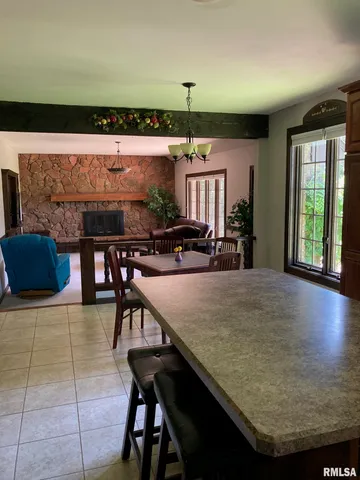 $305,000 | 909 South Spring Street, Geneseo, IL 61254