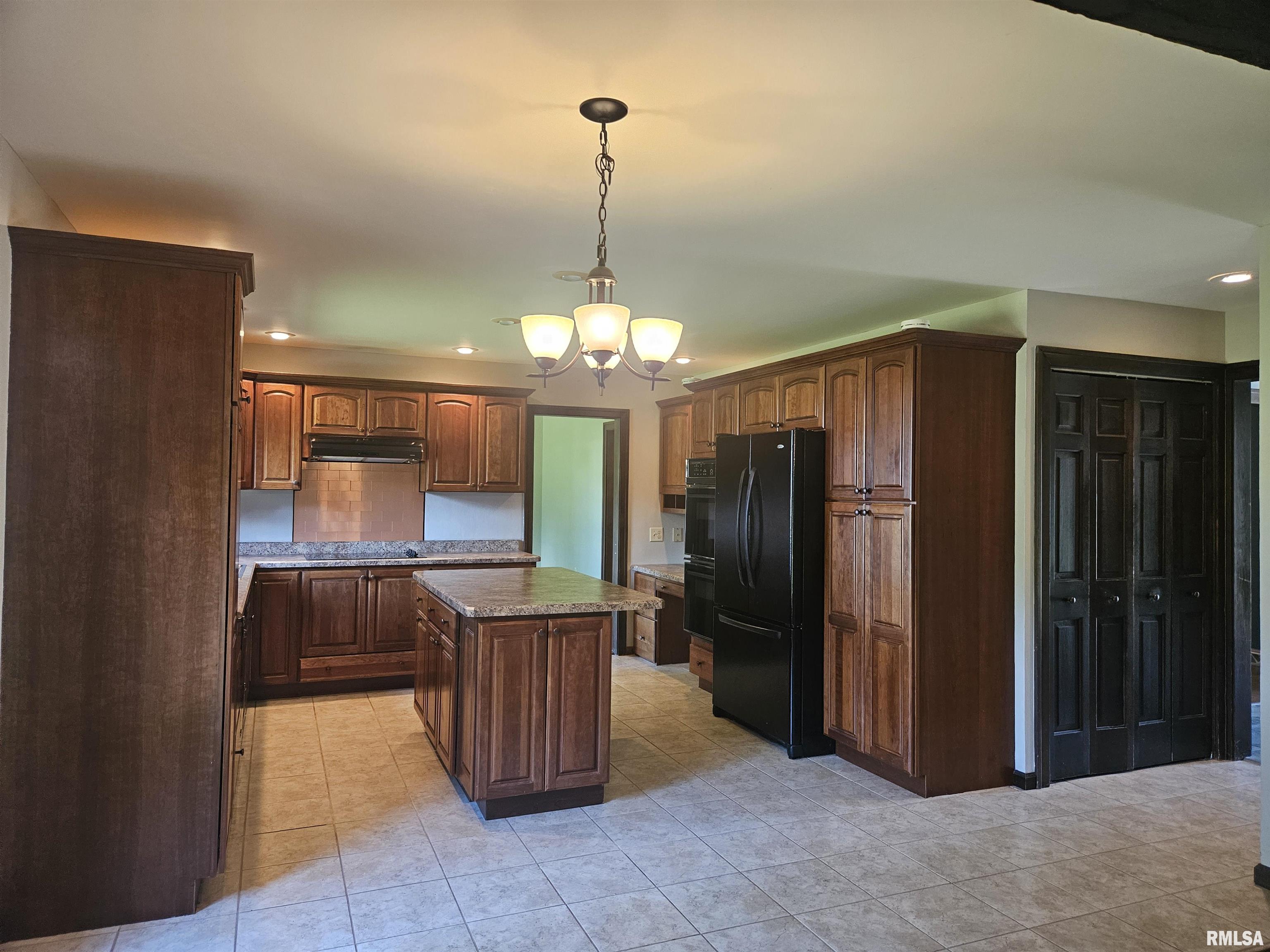 909 South Spring Street Geneseo, IL 61254 - Photo 23 of 56