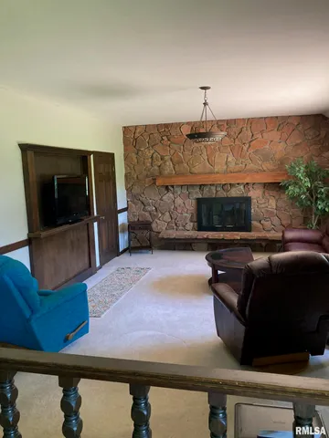 $305,000 | 909 South Spring Street, Geneseo, IL 61254